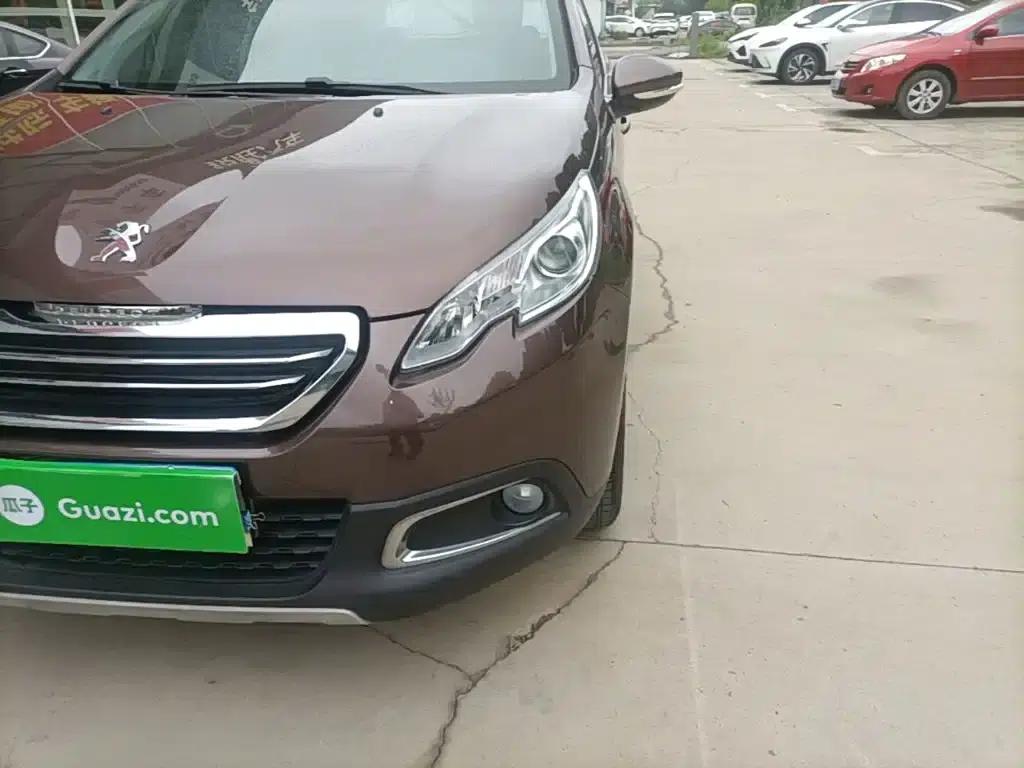 Peugeot 2008 2014 Model 1.6L Manual Fashion Edition — миниатюра 24