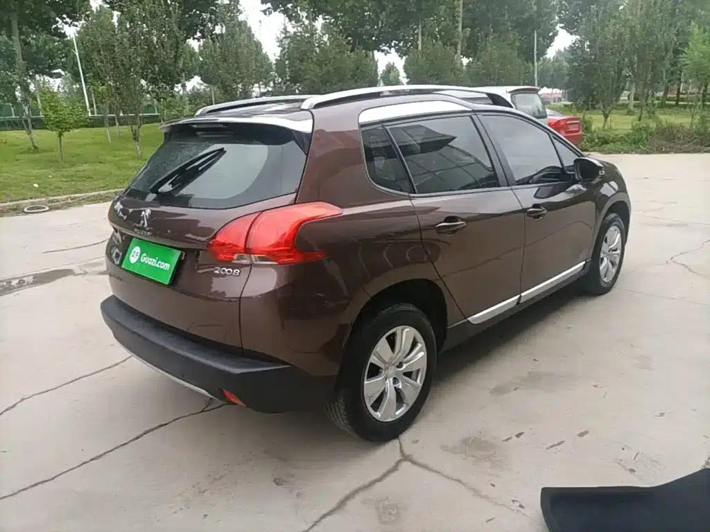 Peugeot 2008 2014 Model 1.6L Manual Fashion Edition — миниатюра 7