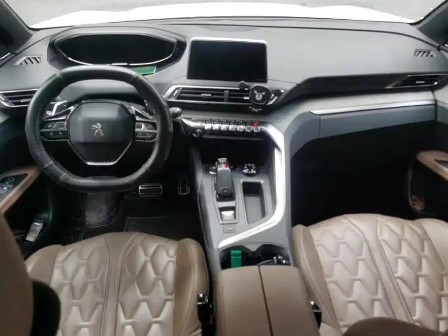 Peugeot 5008 2017 380THP 7-seater Luxury GT Edition — миниатюра 12
