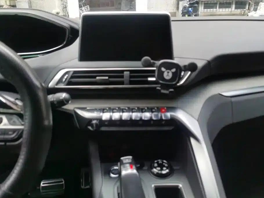 Peugeot 5008 2017 380THP 7-seater Luxury GT Edition — миниатюра 13