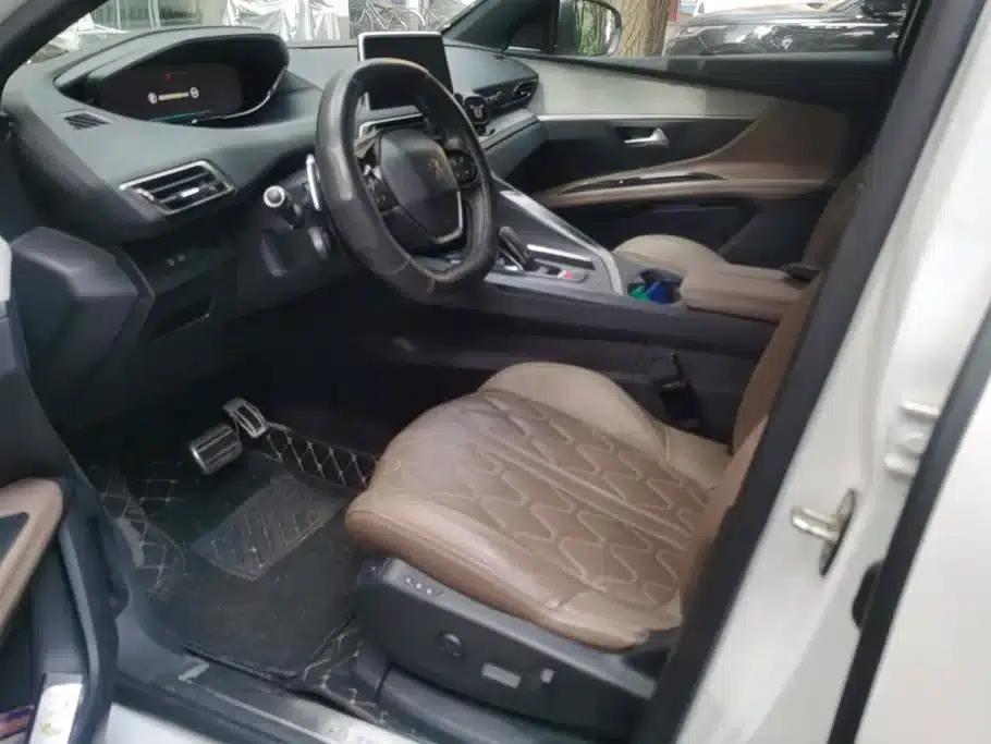Peugeot 5008 2017 380THP 7-seater Luxury GT Edition — миниатюра 9
