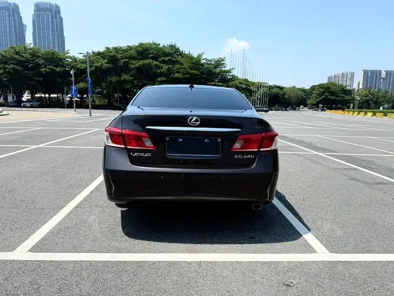Lexus ES 2010 240 Luxury Edition — миниатюра 6