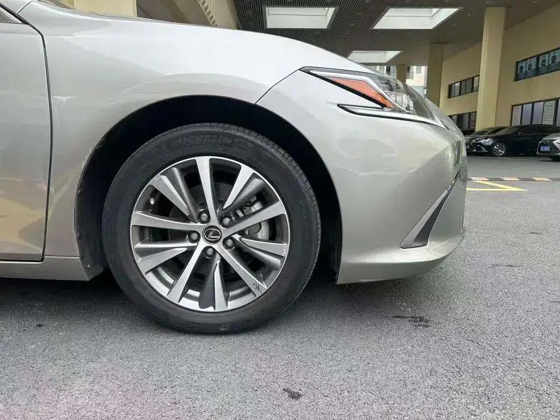 Lexus ES 2020 300h Premium Edition (China VI Emission Standard) — миниатюра 11