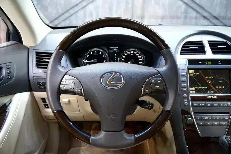 Lexus ES 2012 240 Special Limited Edition — миниатюра 12