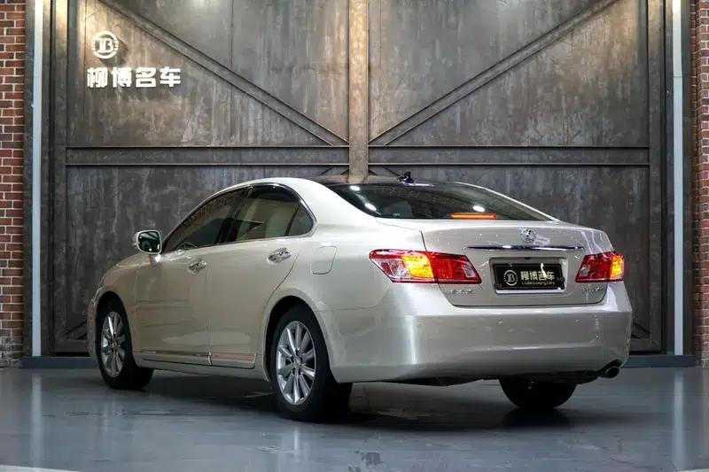 Lexus ES 2012 240 Special Limited Edition — миниатюра 4