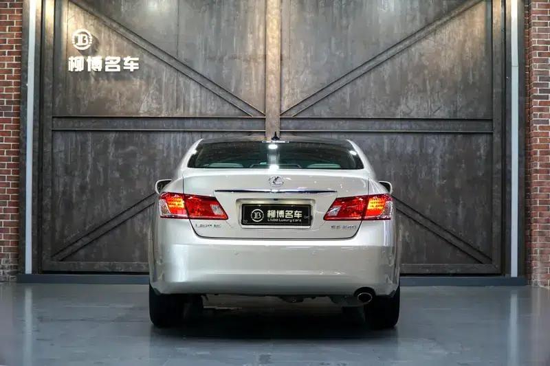 Lexus ES 2012 240 Special Limited Edition — миниатюра 5