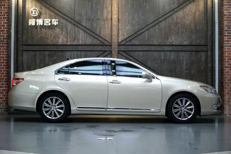 Lexus ES 2012 240 Special Limited Edition — миниатюра 6