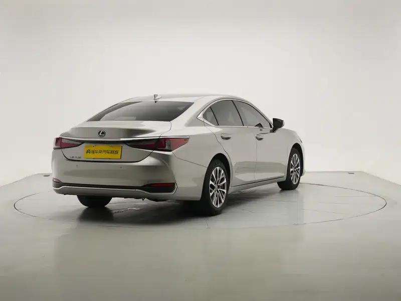 Lexus ES 2021 Model 200 Premium Edition — миниатюра 7