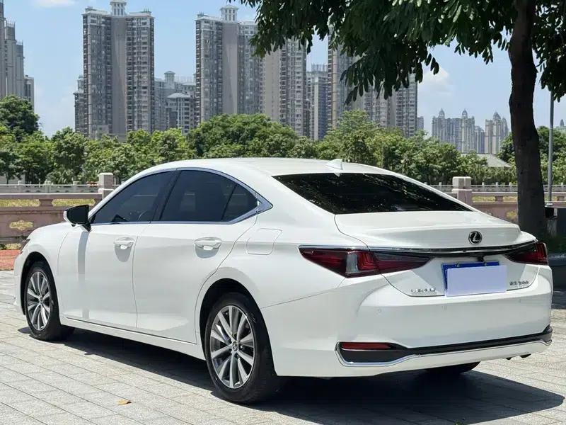 Lexus ES 2021 Model 200 Premium Edition — миниатюра 4