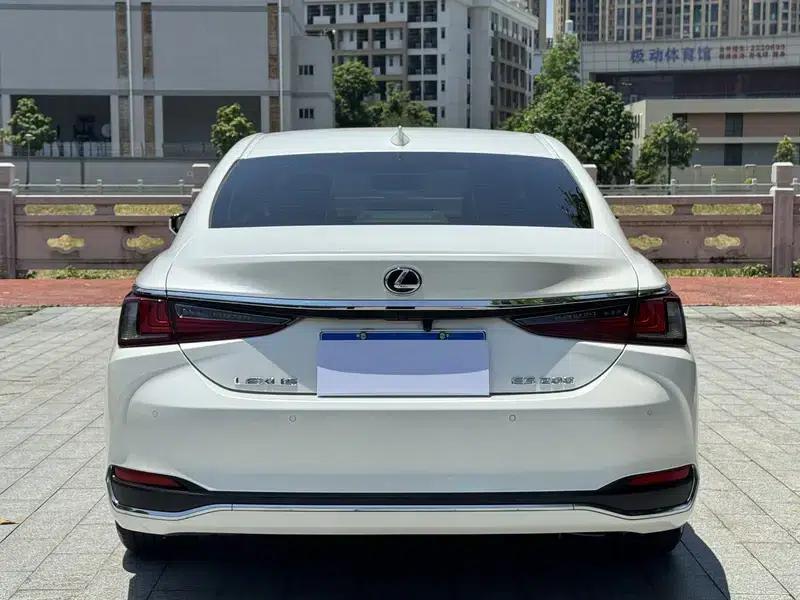Lexus ES 2021 Model 200 Premium Edition — миниатюра 5