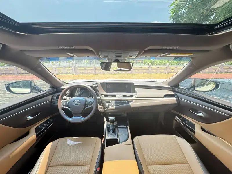 Lexus ES 2021 Model 200 Premium Edition — миниатюра 7