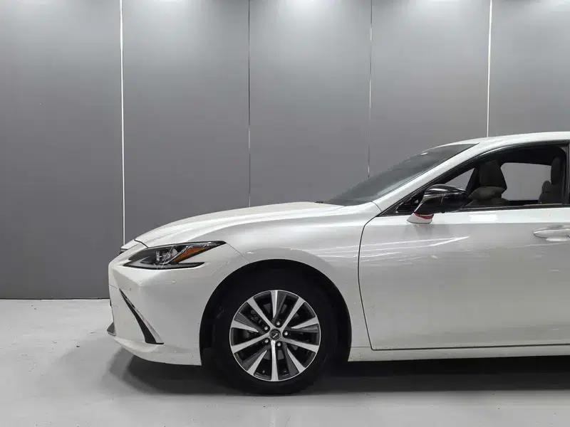 Lexus ES 2021 Model 200 Premium Edition — миниатюра 5