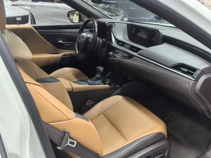 Lexus ES 2021 Model 200 Premium Edition — миниатюра 6