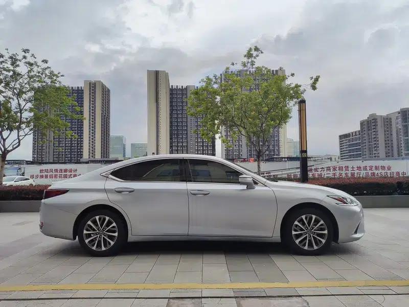 Lexus ES 2022 200 Luxury Edition — миниатюра 5