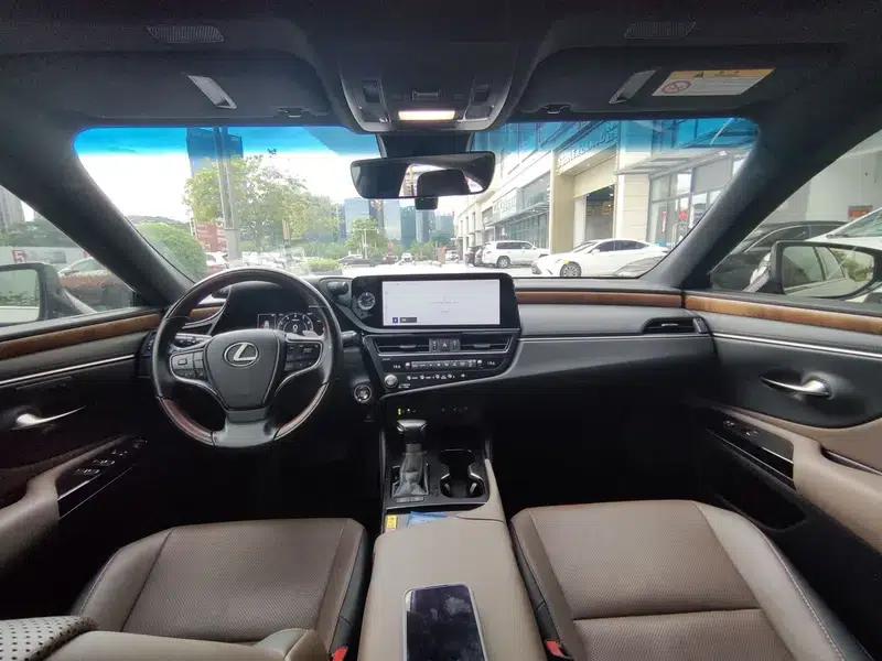 Lexus ES 2022 200 Luxury Edition — миниатюра 6