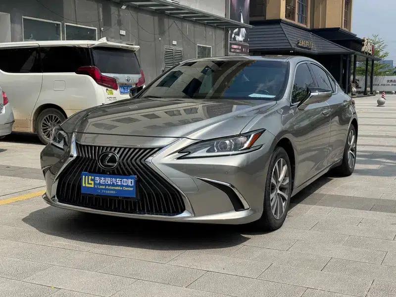 Lexus ES 2020 200 Premium Edition (China VI Emission Standard) — миниатюра 1