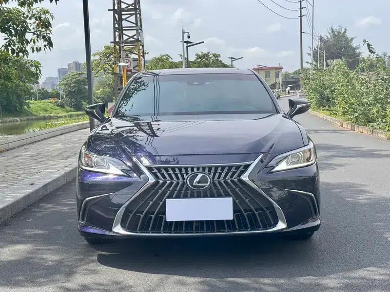 Lexus ES 2024 200 Premium Edition — миниатюра 2