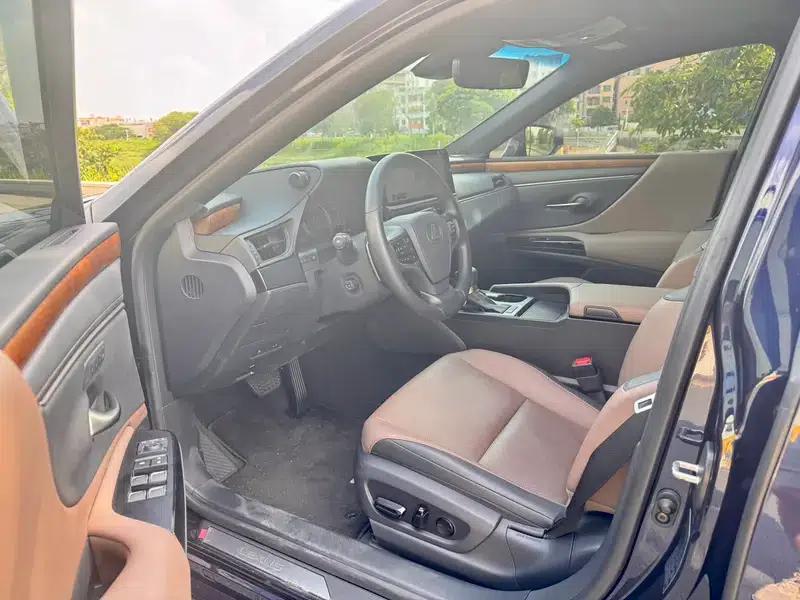 Lexus ES 2024 200 Premium Edition — миниатюра 11