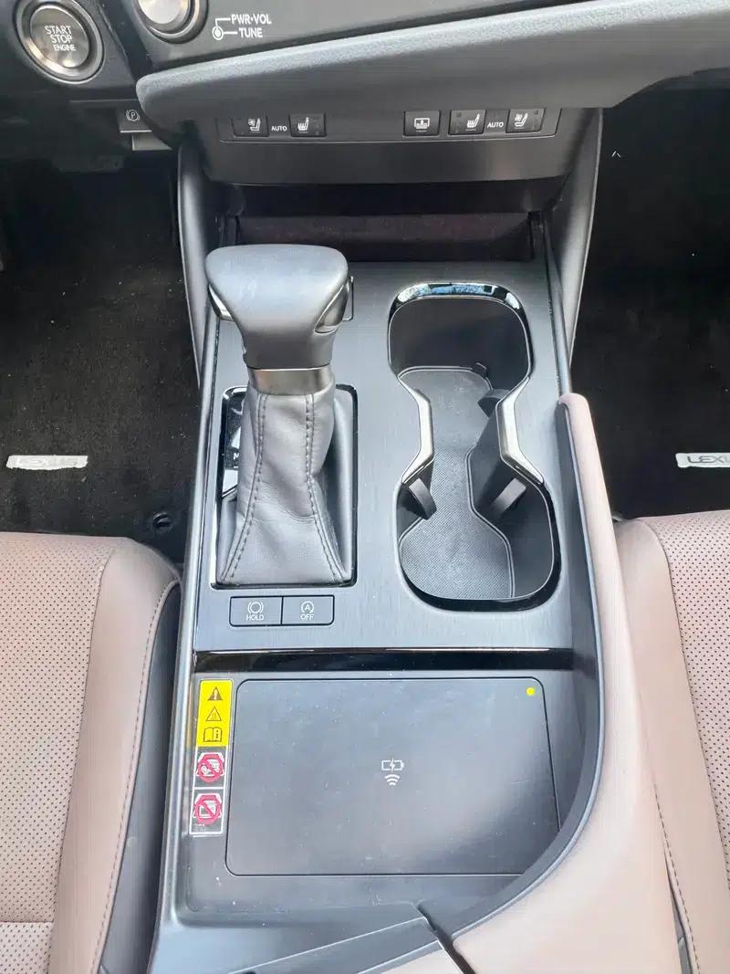 Lexus ES 2024 200 Premium Edition — миниатюра 14