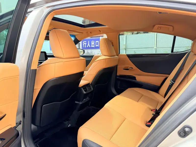 Lexus ES 2022 200 Premium Edition — миниатюра 24