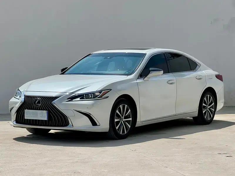 Lexus ES 2020 200 Premium Edition (China VI Emission Standard) — миниатюра 1