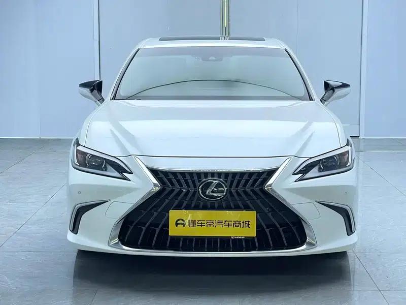 Lexus ES 2023 260 Premium Edition — миниатюра 2