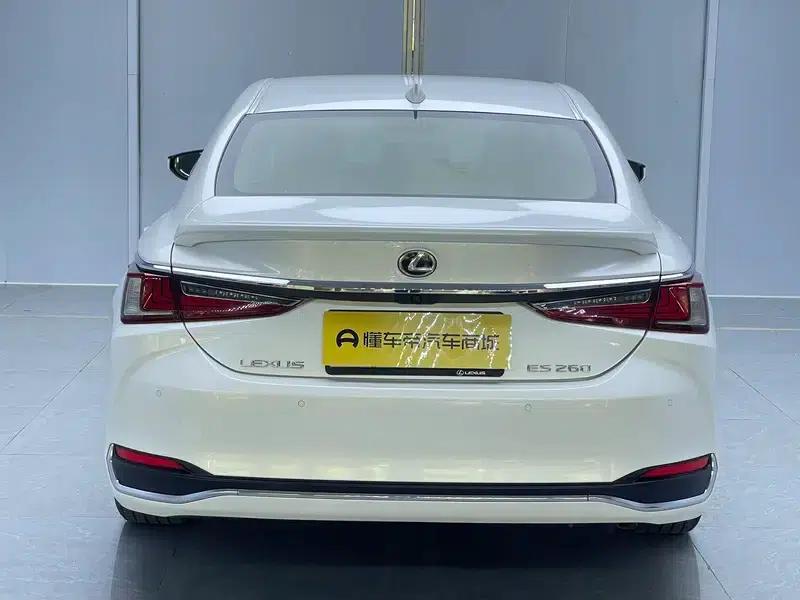 Lexus ES 2023 260 Premium Edition — миниатюра 6