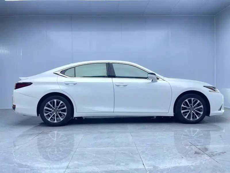 Lexus ES 2023 260 Premium Edition — миниатюра 8