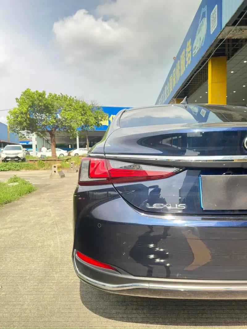 Lexus ES 2024 200 Premium Edition — миниатюра 11