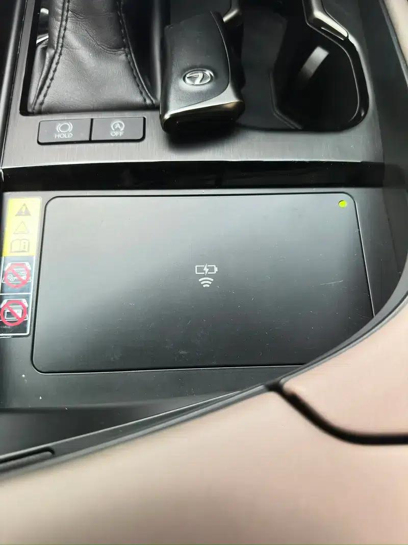 Lexus ES 2024 200 Premium Edition — миниатюра 9