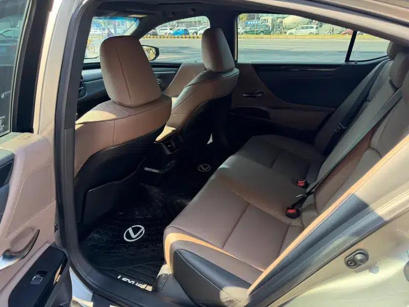 Lexus ES 2022 200 Premium Edition — миниатюра 12