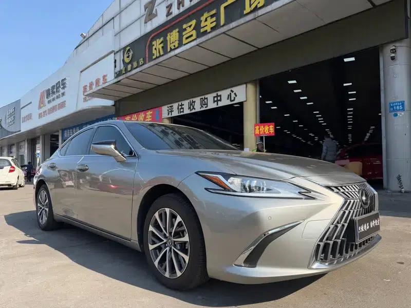 Lexus ES 2022 200 Premium Edition — миниатюра 3