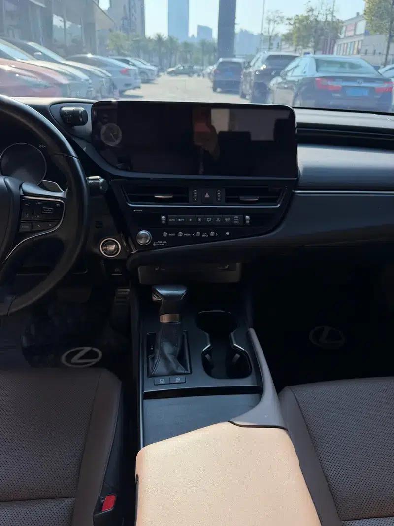 Lexus ES 2022 200 Premium Edition — миниатюра 9