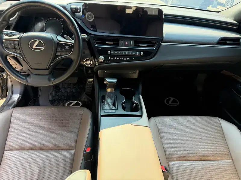 Lexus ES 2022 200 Premium Edition — миниатюра 10