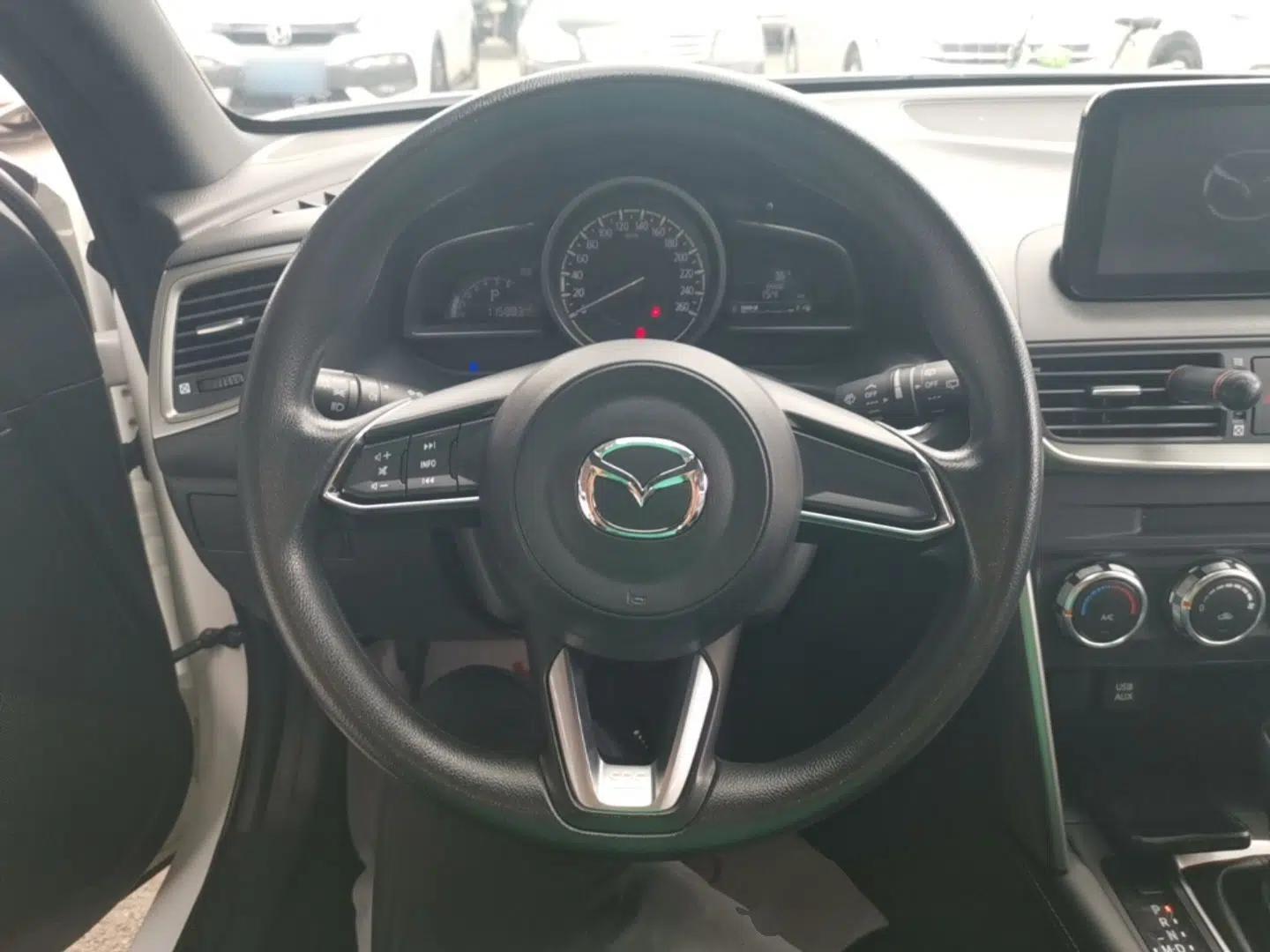 Mazda CX-4 2018 2.0L Automatic Two-Wheel Drive Blue Sky Dynamic Version China VI Standard — миниатюра 13