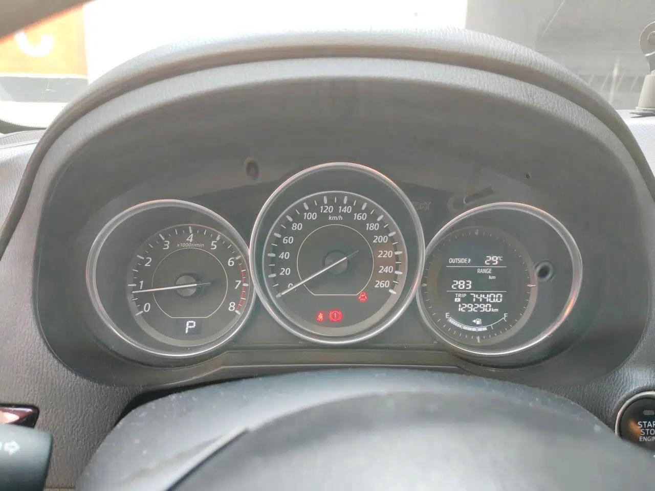 Mazda Atenza 2015 2.5L Blue Sky Sport Edition — миниатюра 11