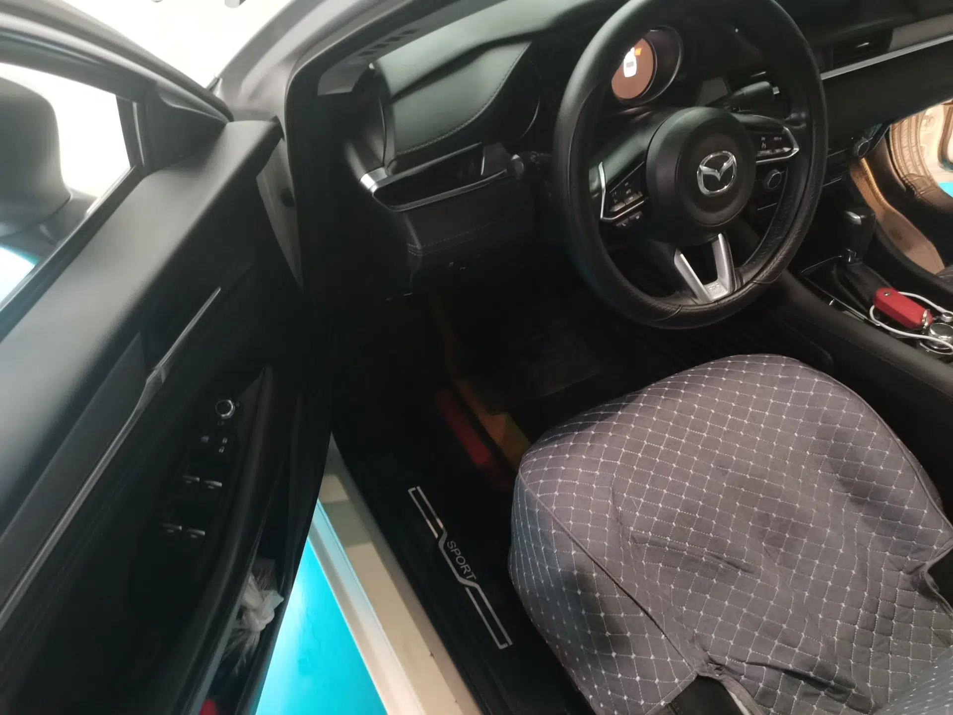 Mazda Atenza 2020 2.5L Skyline Sport Edition — миниатюра 16