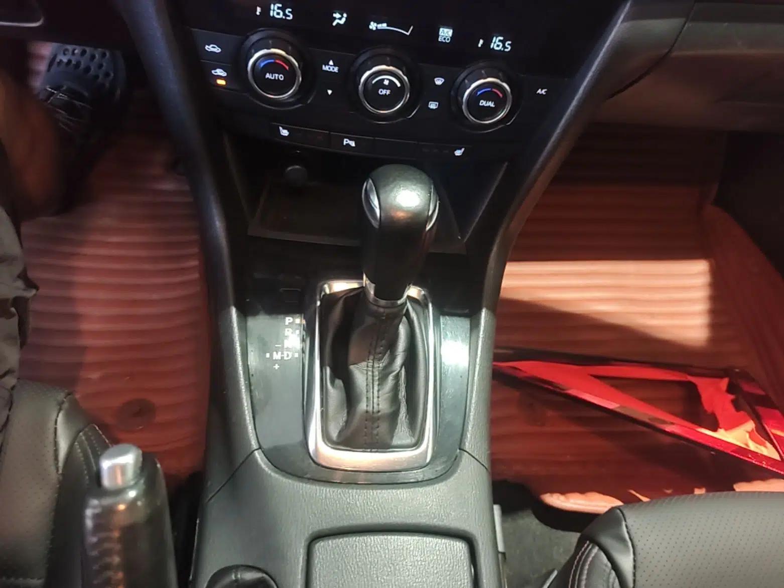 Mazda Atenza 2014 2.5L Blue Sky Prestige Edition — миниатюра 21