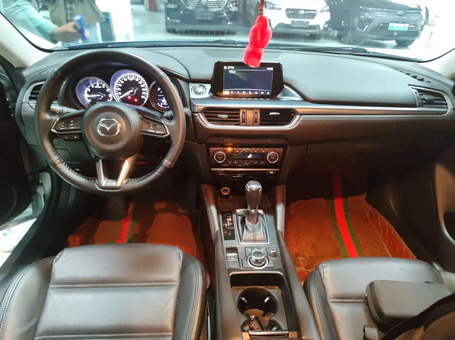 Mazda Atenza 2018 2.0L Blue Sky Luxury Edition China V Standard — миниатюра 12