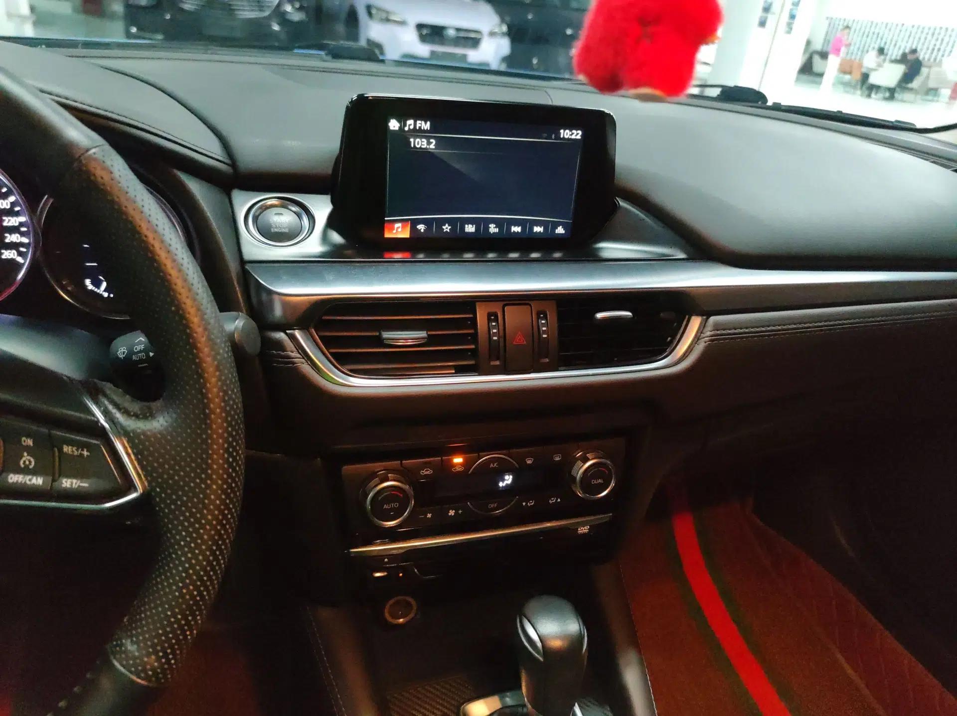 Mazda Atenza 2018 2.0L Blue Sky Luxury Edition China V Standard — миниатюра 15
