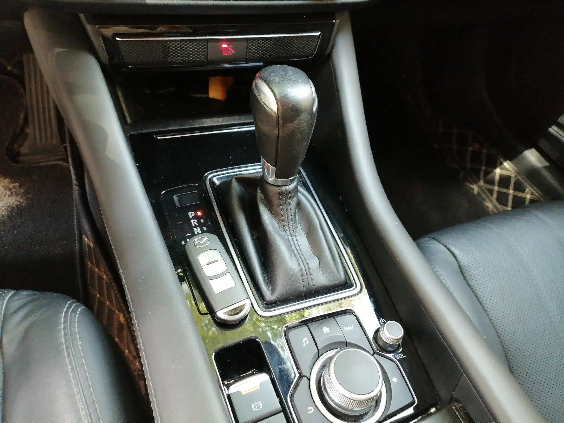 Mazda Atenza 2020 2.5L Skyline Sport Edition — миниатюра 14