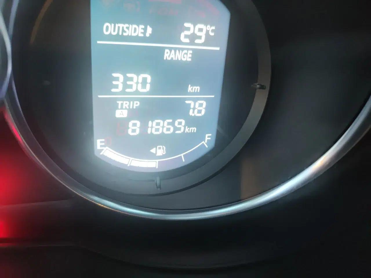 Mazda Atenza 2017 2.0L Blue Sky Luxury Edition — миниатюра 12