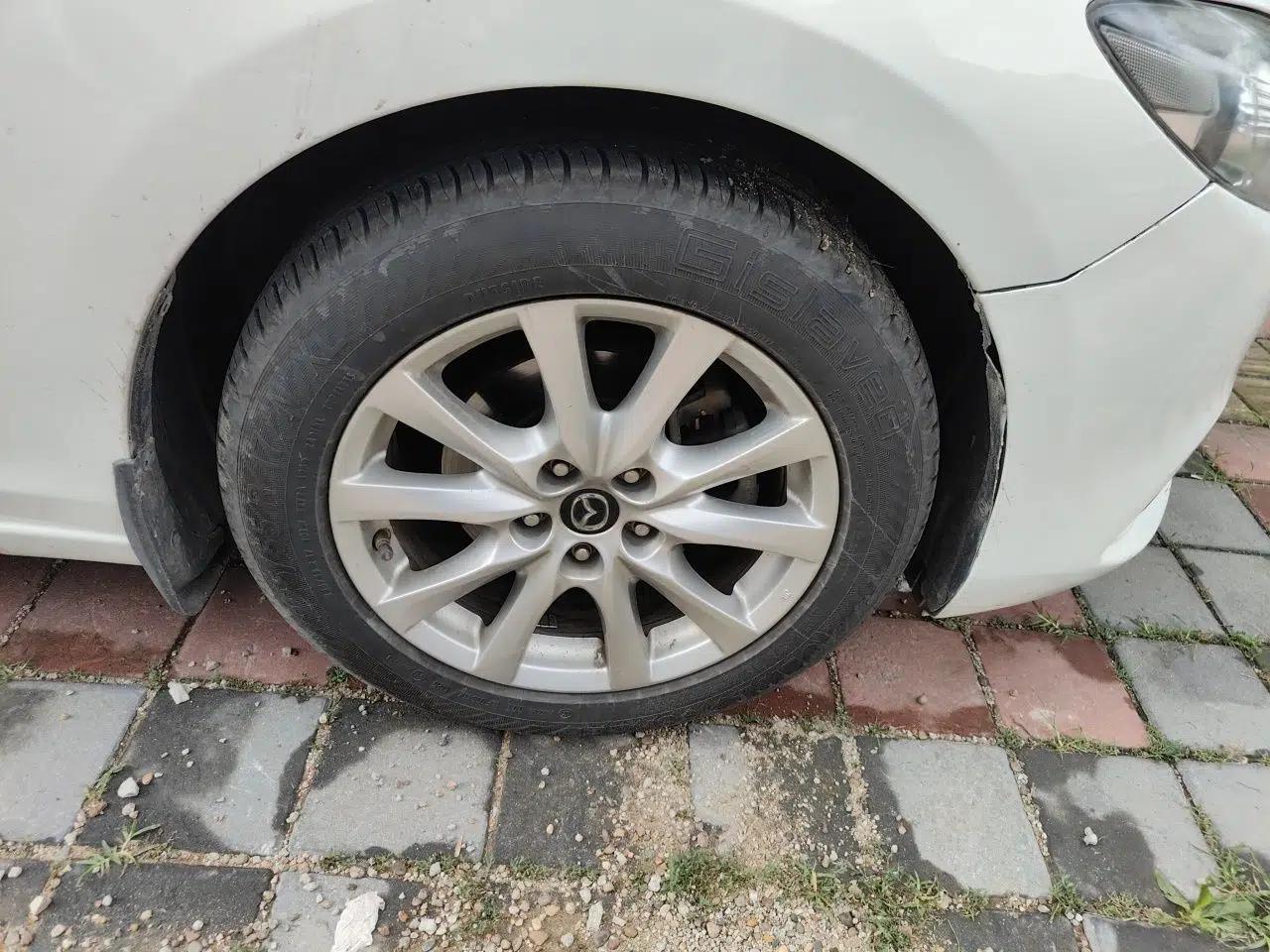 Mazda Atenza 2015 2.0L Blue Sky Fashion Edition — миниатюра 8