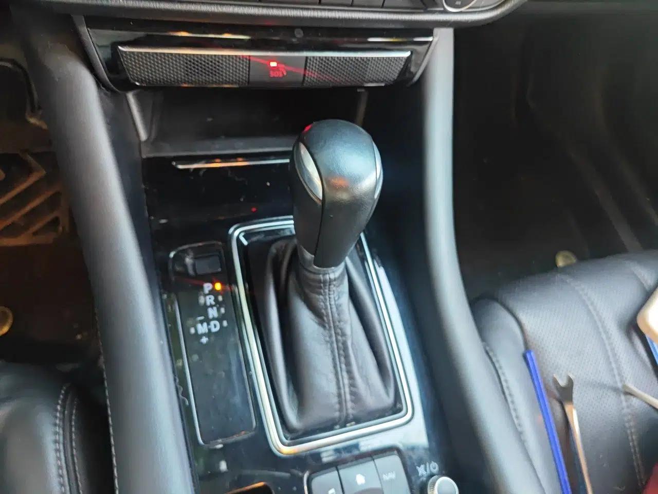 Mazda Atenza 2020 2.0L Blue Sky Luxury Edition — миниатюра 14