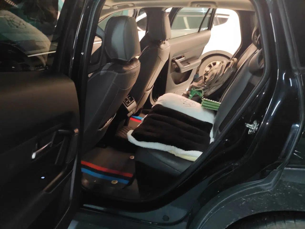 Mazda CX-50 2023 2.0L Leading Edition — миниатюра 14