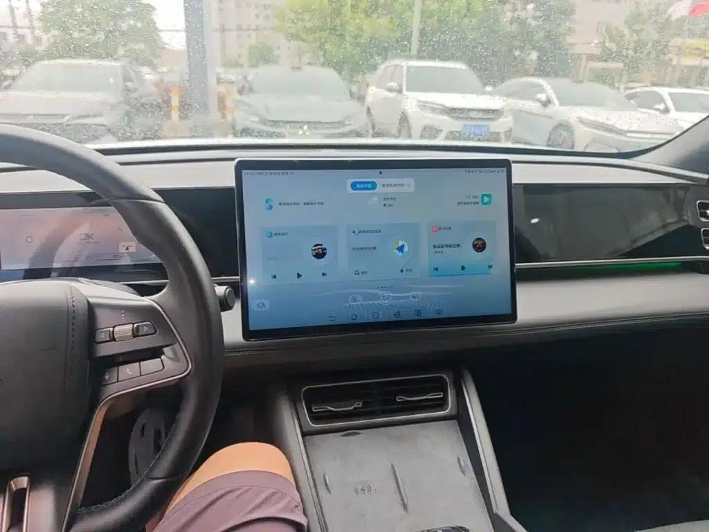 Qin L 2024 DM-i 120KM Excellent Edition — миниатюра 10