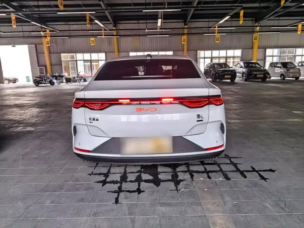 Qin L 2025 EV 545KM Super Edition — миниатюра 6