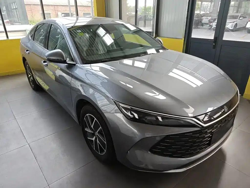 Qin L 2024 DM-i 120KM Leading Edition — миниатюра 4