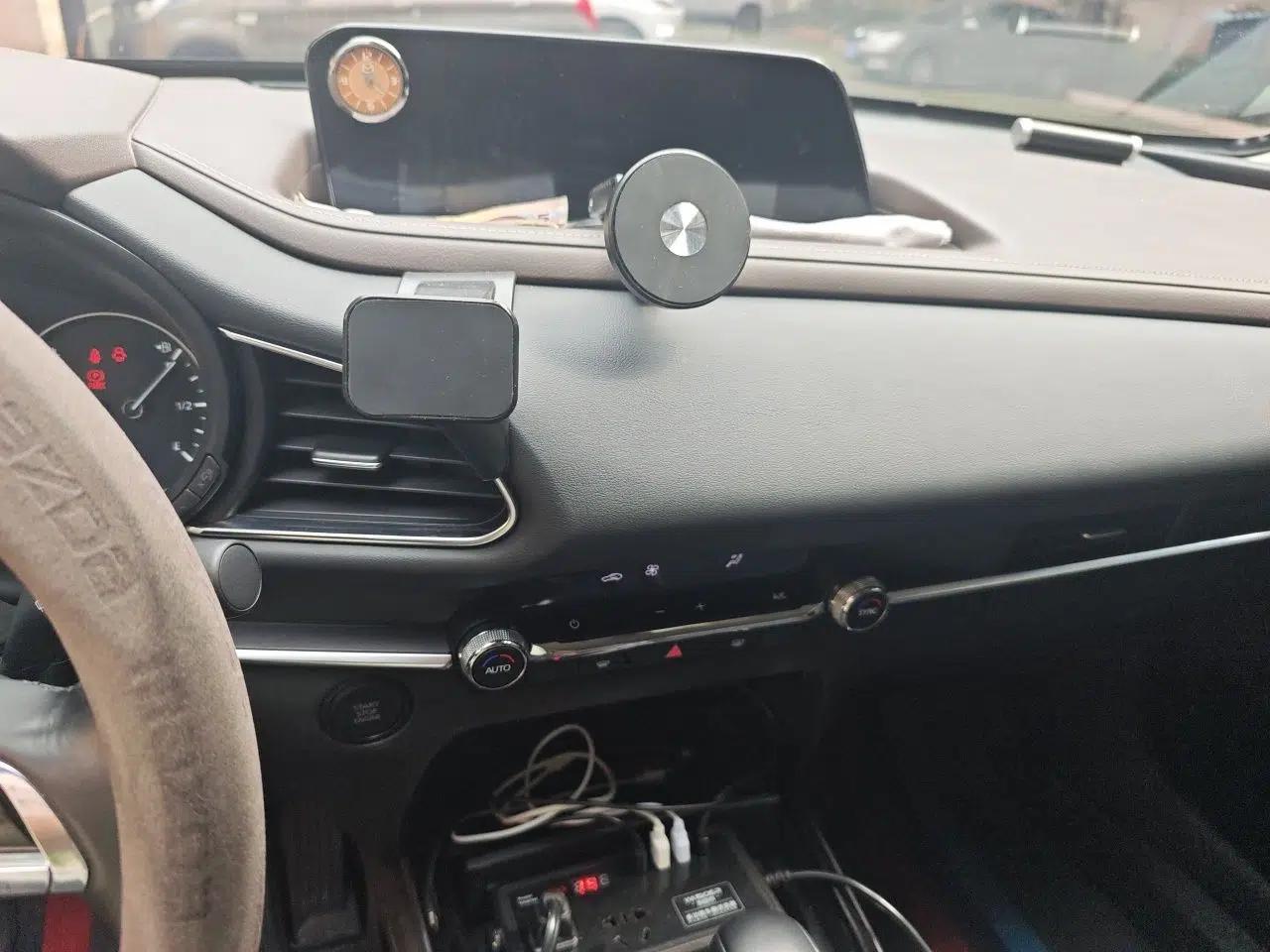 Mazda CX-30 2024 2.0L Automatic Joyful Edition — миниатюра 13