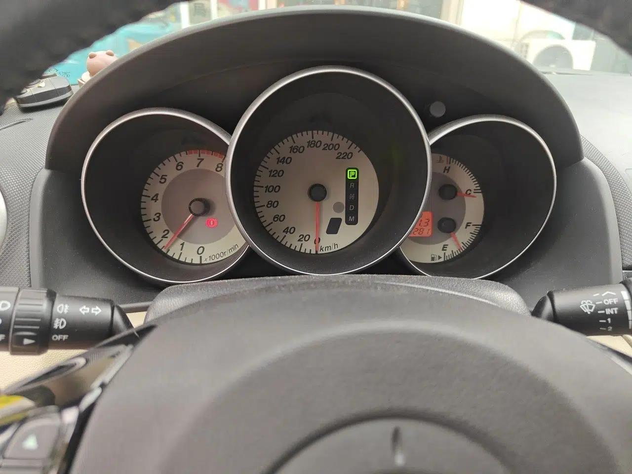 Mazda 3 2010 1.6L Automatic Classic Elite Edition — миниатюра 11